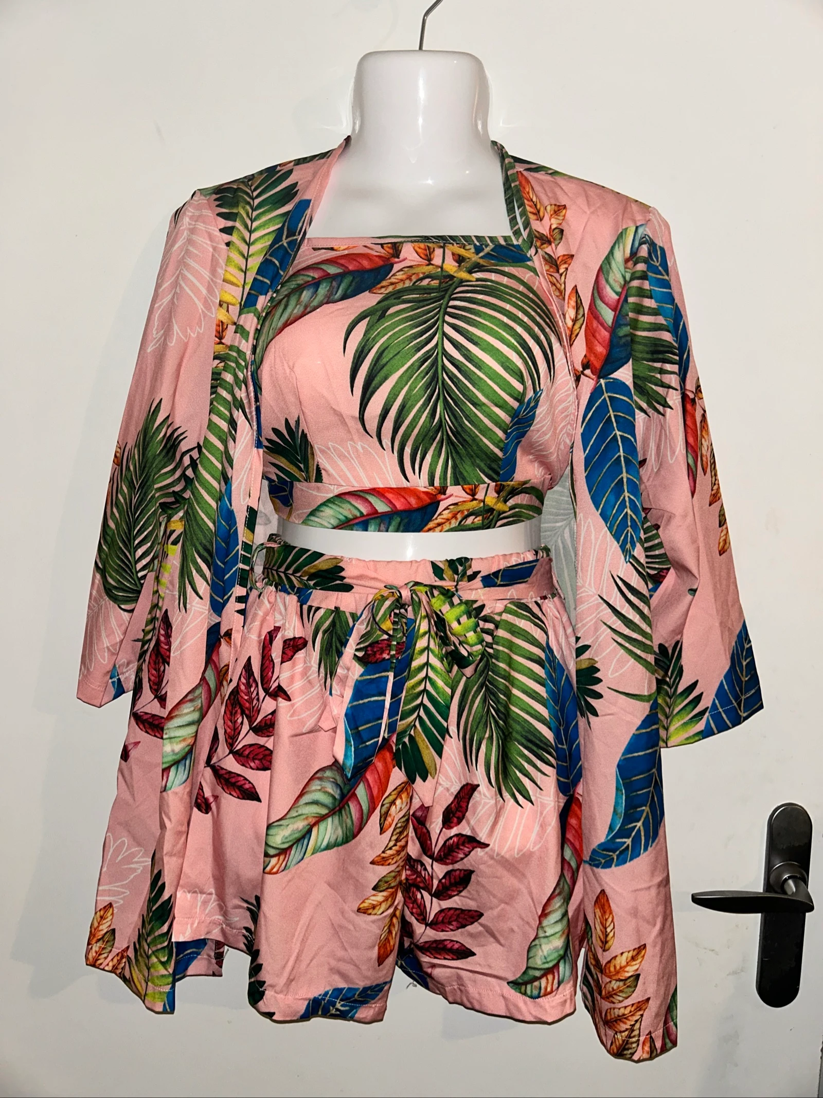 Ensemble kimono crop top et short